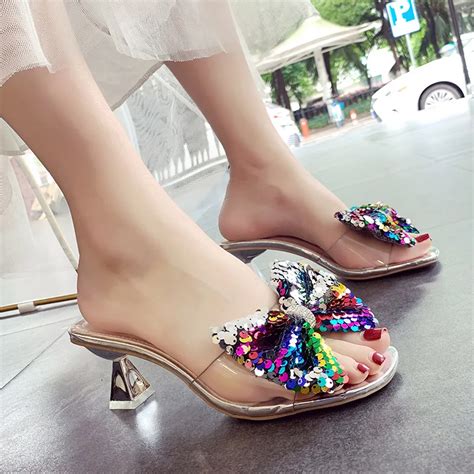 luxury designer slippers women.